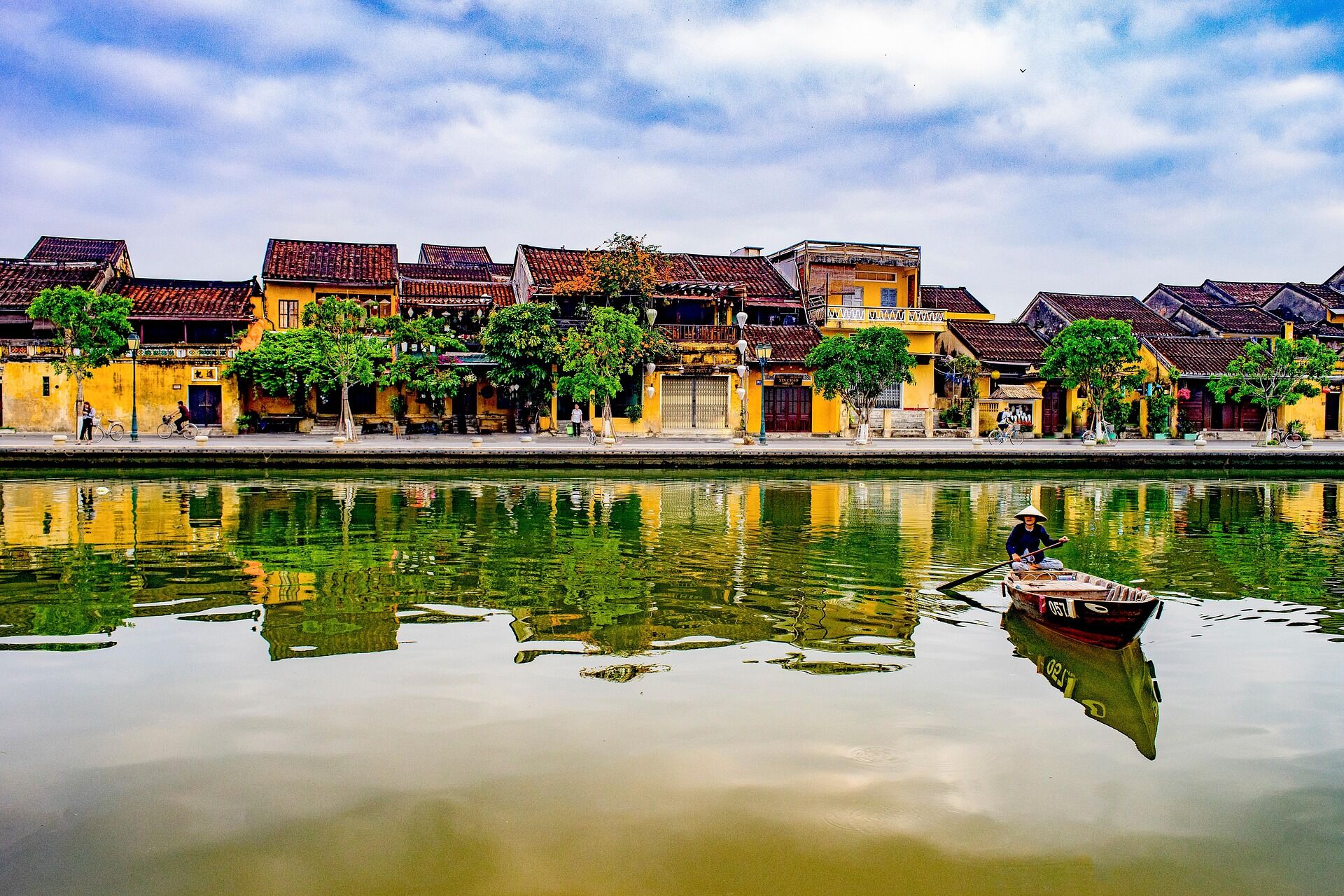 Asia budget tours